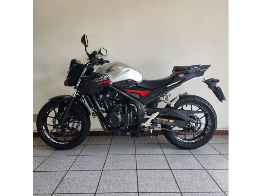 HONDA - CB 500F - 2021/2021 - Prata - R$ 33.500,00