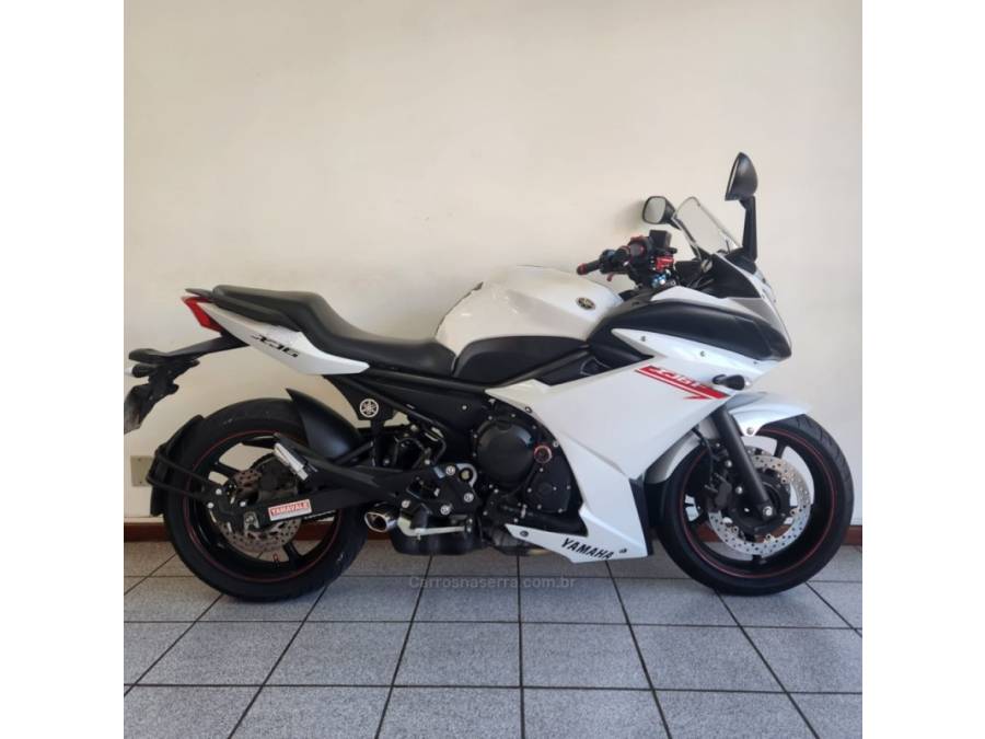 YAMAHA - XJ6 F - 2012/2012 - Branca - R$ 37.900,00