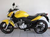 HONDA - CB 300R - 2012/2012 - Amarela - R$ 14.900,00