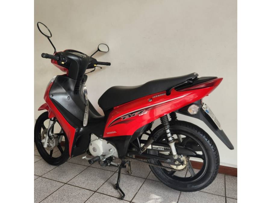 HONDA - BIZ 125 - 2016/2016 - Vermelha - R$ 13.500,00