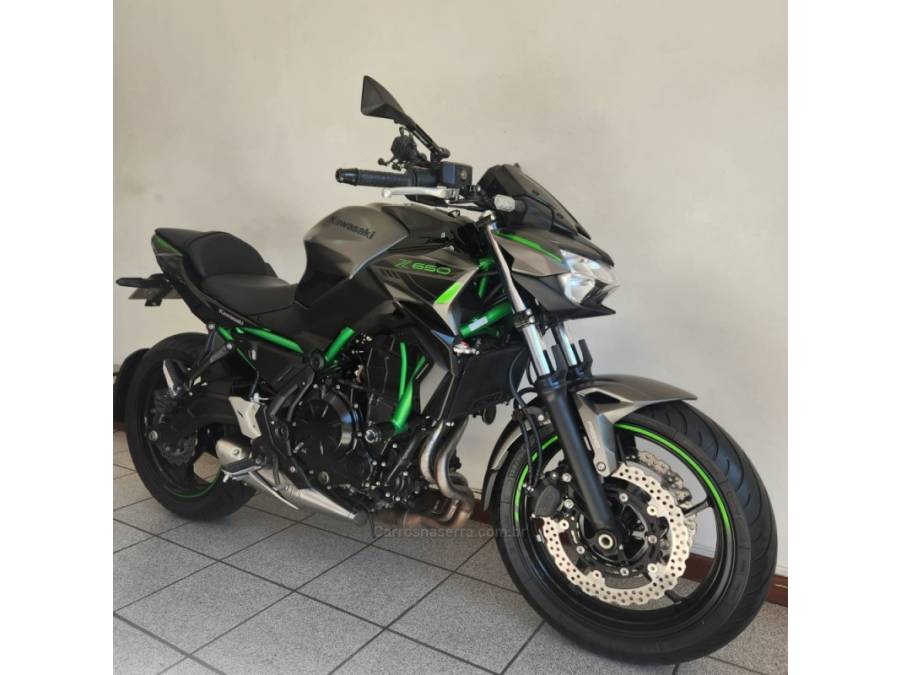 KAWASAKI - Z650 - 2023/2024 - Preta - R$ 42.000,00