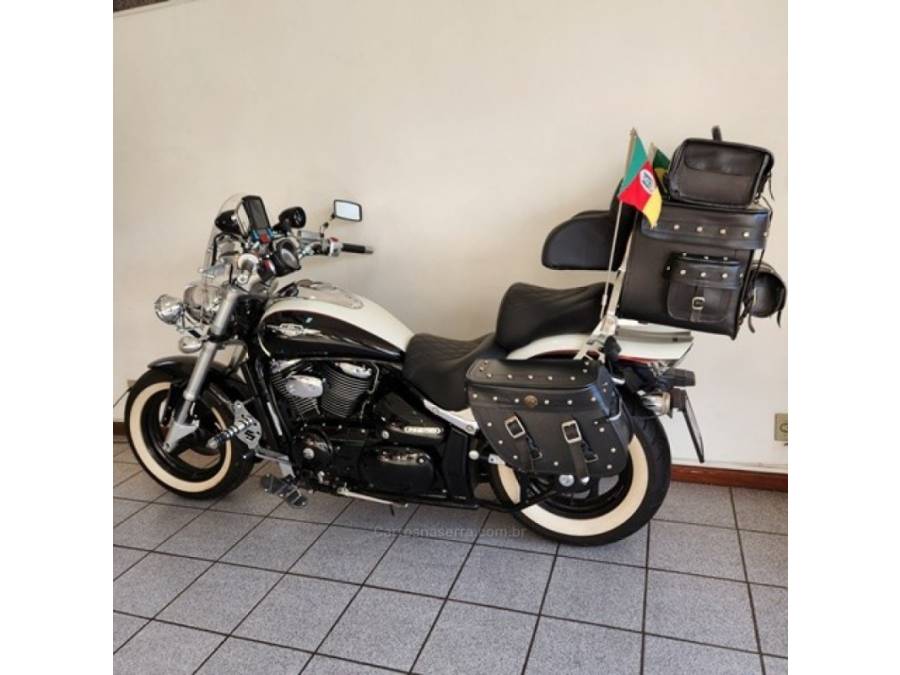 SUZUKI - BOULEVARD - 2010/2011 - Preta - R$ 39.000,00