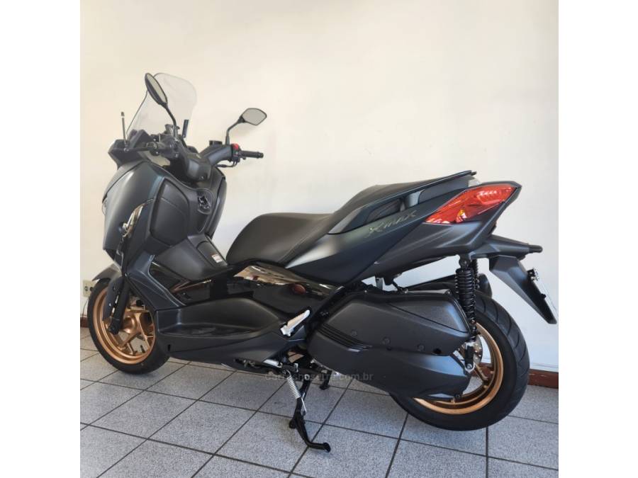 YAMAHA - X MAX - 2024/2024 - Verde - R$ 33.500,00