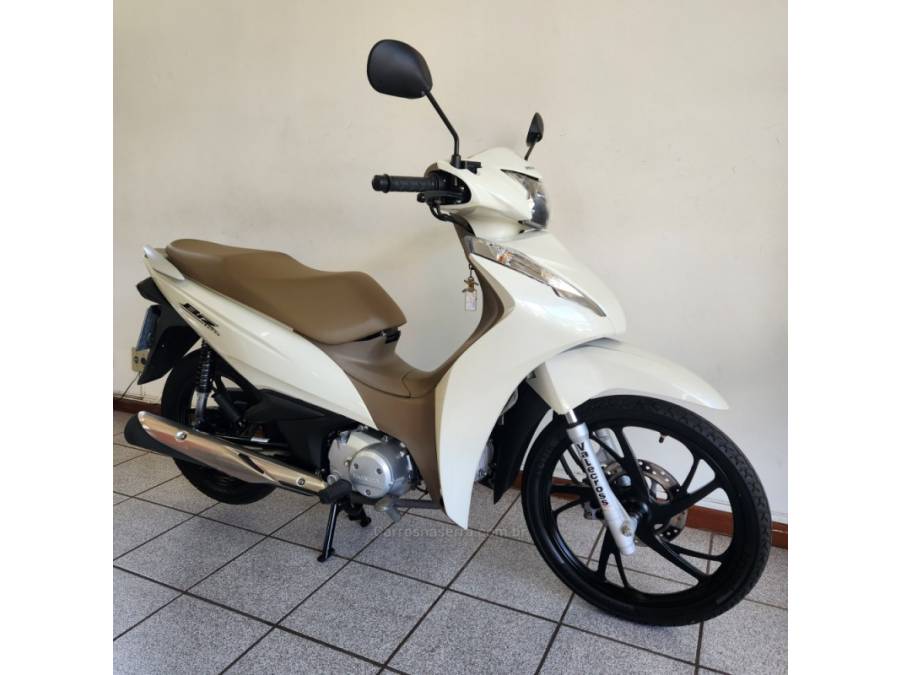 HONDA - BIZ 125 - 2023/2024 - Branca - R$ 14.900,00