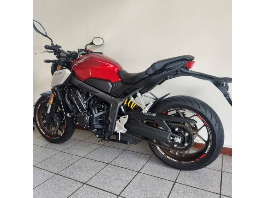 HONDA - CB 650R - 2020/2020 - Vermelha - R$ 49.900,00
