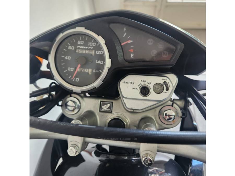 HONDA - NXR 150 - 2011/2012 - Preta - R$ 14.000,00