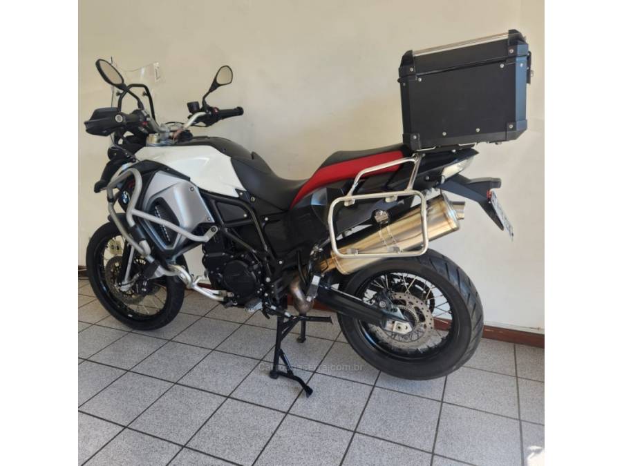 BMW - F 800 - 2015/2016 - Branca - R$ 49.990,00