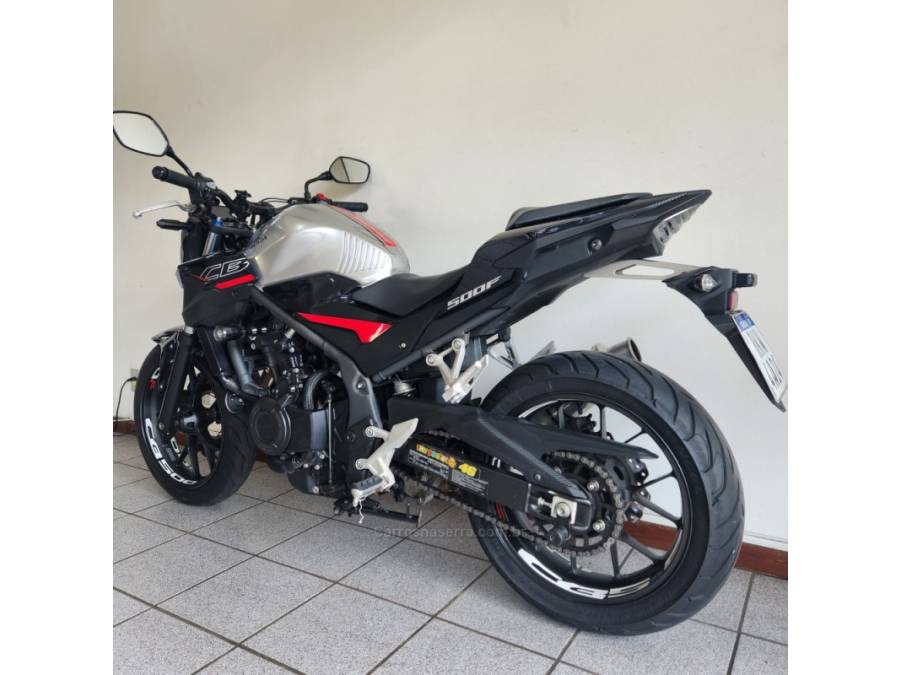 HONDA - CB 500F - 2021/2021 - Prata - R$ 33.500,00