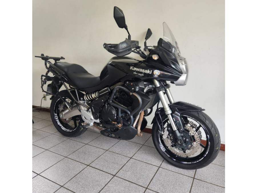 KAWASAKI - VERSYS 650 - 2011/2011 - Preta - R$ 26.500,00