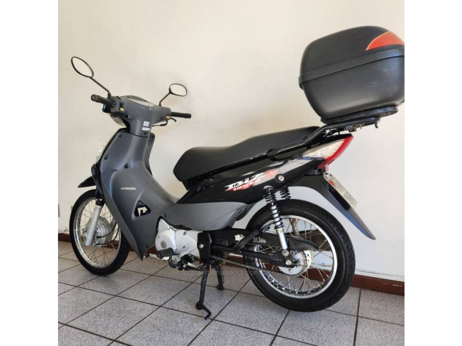 HONDA - BIZ 125 - 2006/2007 - Preta - R$ 7.990,00