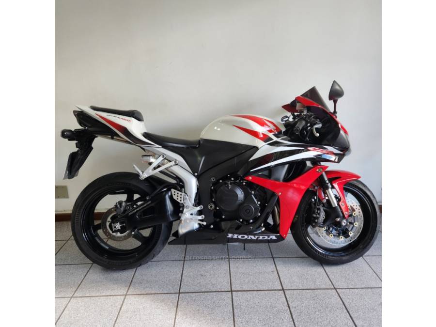 HONDA - CBR 600RR - 2008/2008 - Branca - R$ 39.500,00