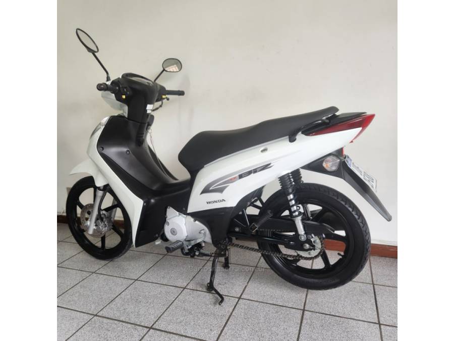 HONDA - BIZ 125 - 2013/2013 - Branca - R$ 12.900,00
