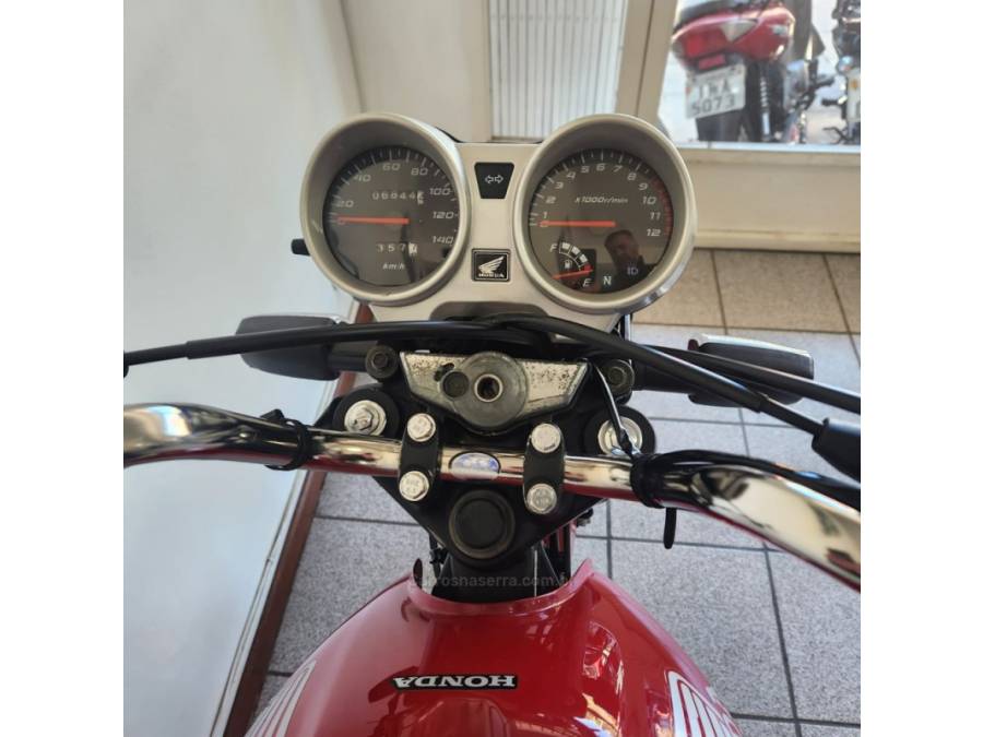 HONDA - CG 150 - 2005/2005 - Vermelha - R$ 7.400,00