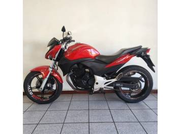 HONDA - CB 300R - 2010/2010 - Vermelha - R$ 12.900,00