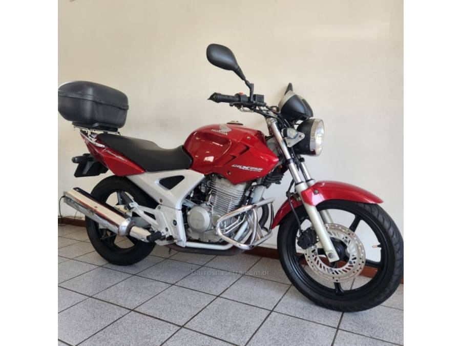 HONDA - CBX 250 TWISTER - 2005/2006 - Vermelha - R$ 10.900,00