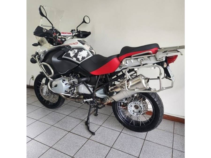 BMW - R 1200 - 2006/2006 - Branca - R$ 43.000,00