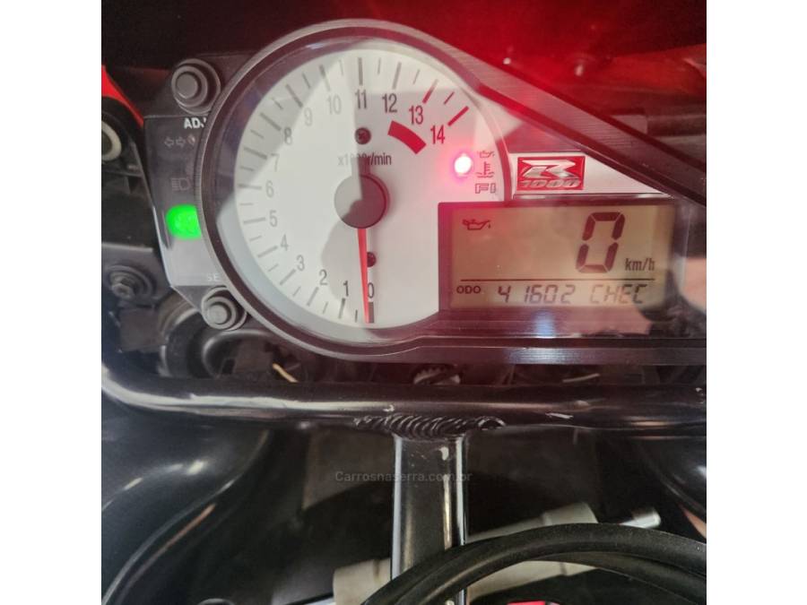 SUZUKI - GSXR - 2001/2001 - Vermelha - R$ 26.900,00