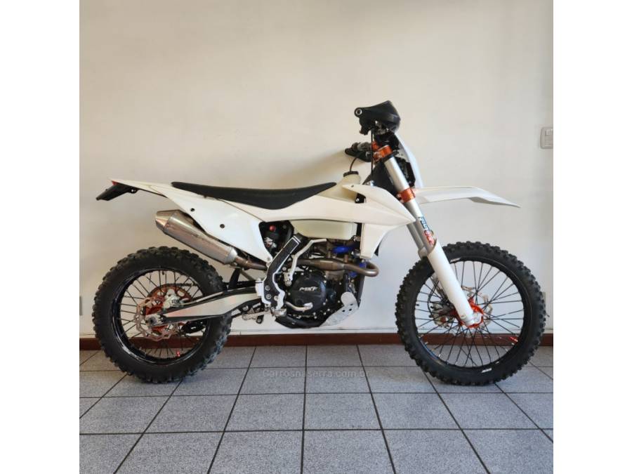 MXF - 250 - 2020/2020 - Branca - R$ 22.000,00