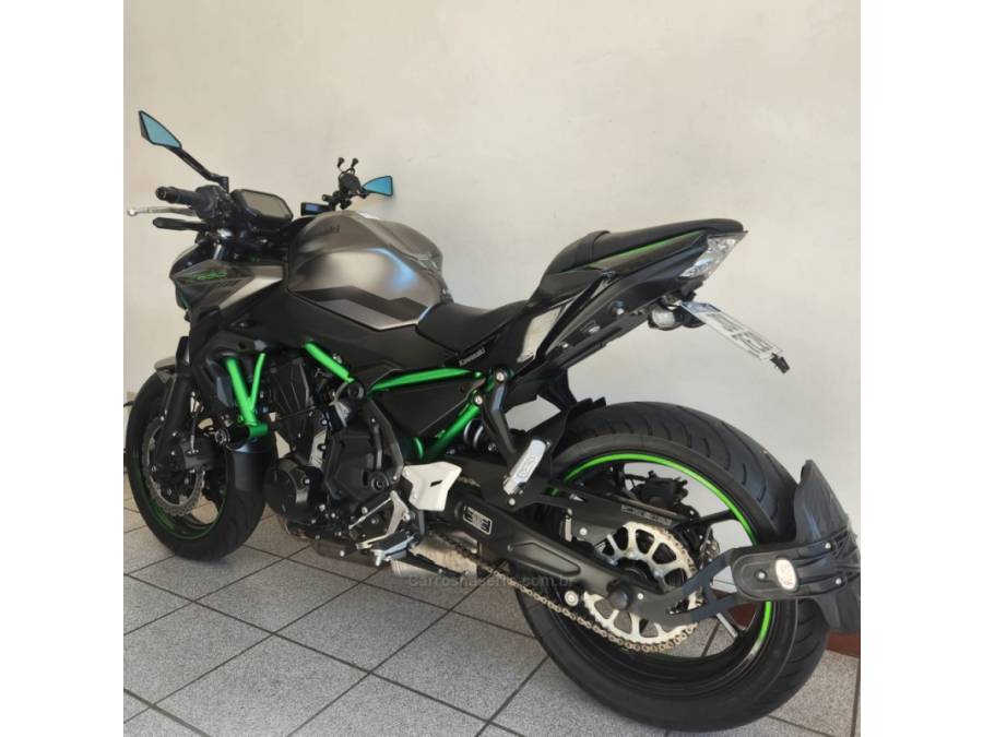 KAWASAKI - Z650 - 2023/2024 - Preta - R$ 42.000,00