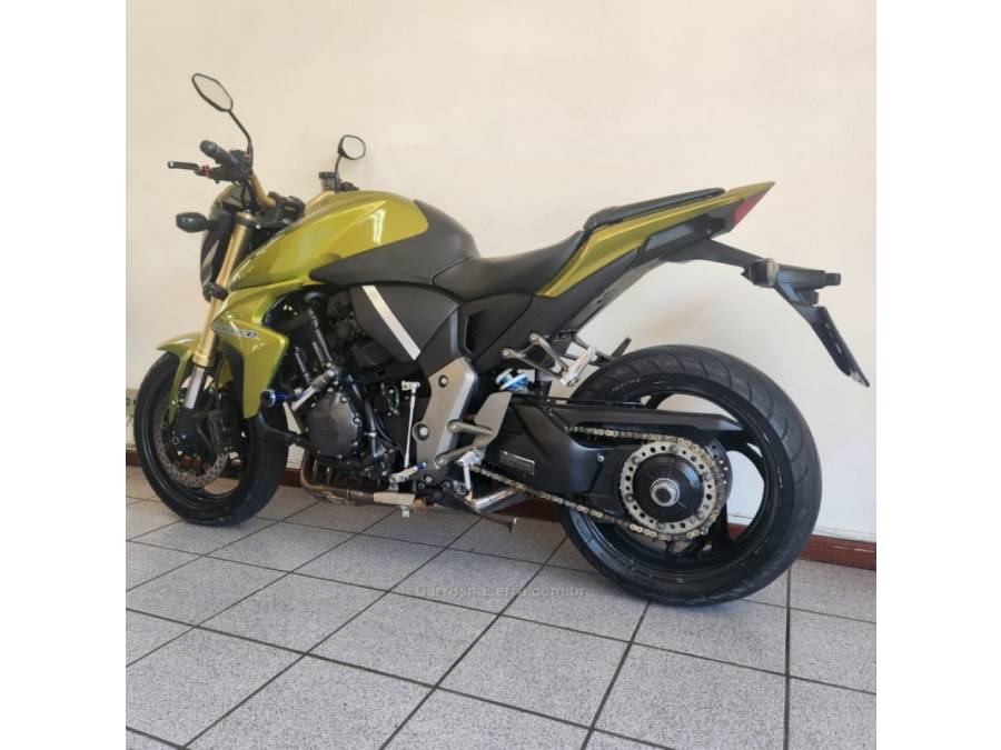 HONDA - CB 1000R - 2011/2012 - Verde - R$ 45.900,00