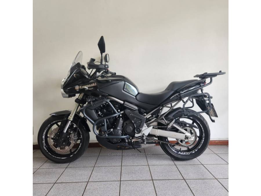 KAWASAKI - VERSYS 650 - 2011/2011 - Preta - R$ 26.500,00