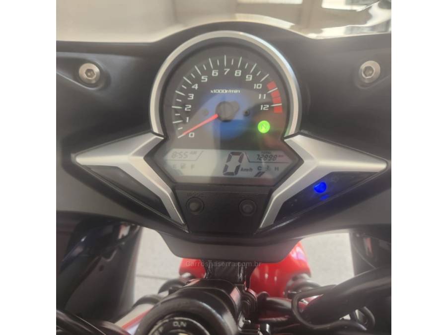 HONDA - CBR 250R - 2012/2012 - Branca - R$ 16.500,00