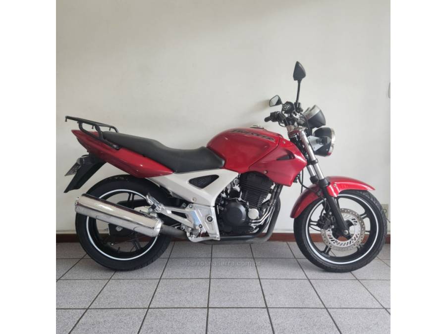 HONDA - CBX 250 TWISTER - 2002/2003 - Vermelha - R$ 10.900,00