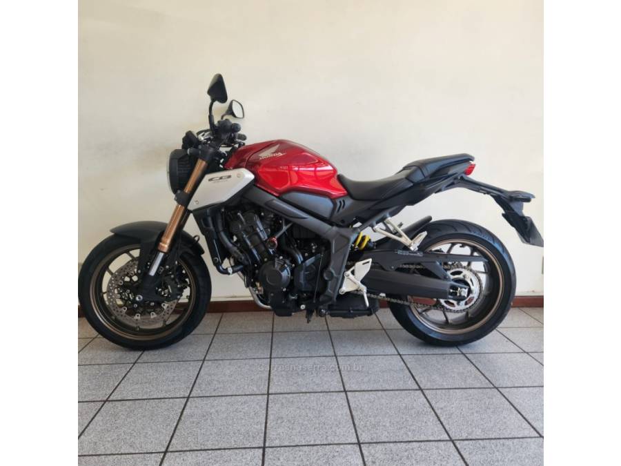 HONDA - CB 650R - 2021/2021 - Vermelha - R$ 49.900,00