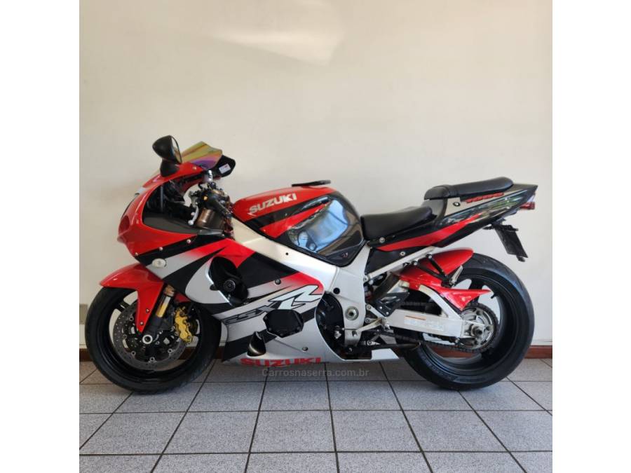 SUZUKI - GSXR - 2001/2001 - Vermelha - R$ 26.900,00