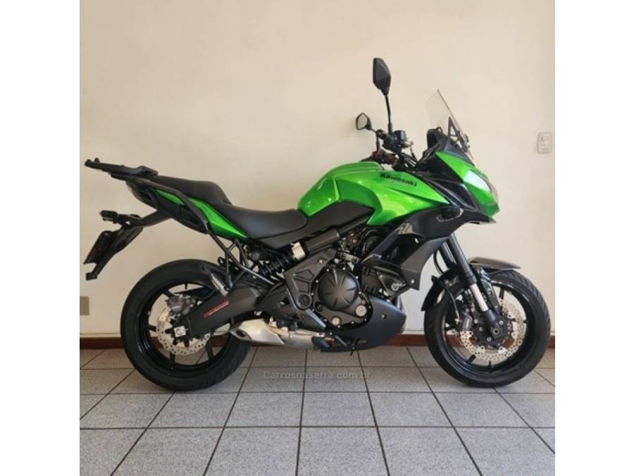 KAWASAKI - VERSYS 650 - 2015/2016 - Verde - R$ 34.900,00