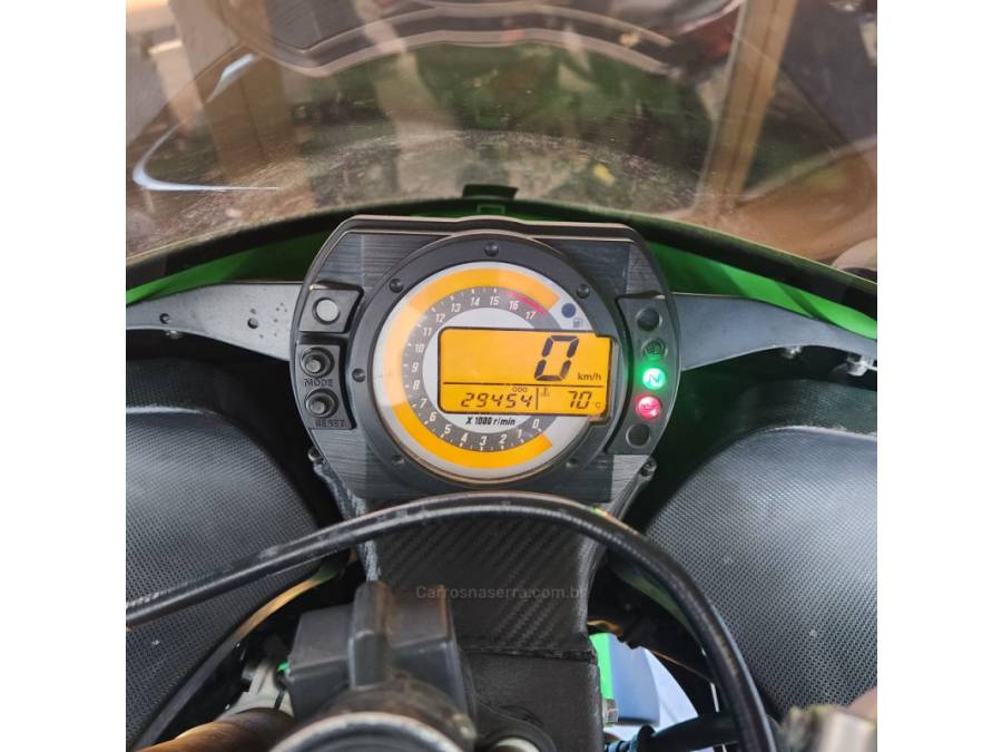 KAWASAKI - NINJA ZX-6R 636 - 2005/2006 - Verde - R$ 29.900,00