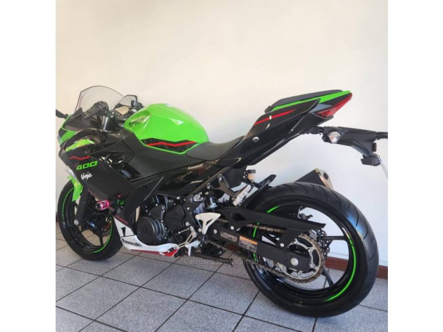 KAWASAKI - NINJA 400 - 2022/2022 - Verde - R$ 37.000,00