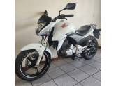 HONDA - CB 300R - 2014/2014 - Branca - R$ 15.900,00