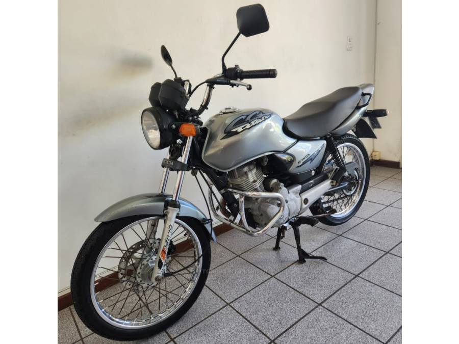 HONDA - CG 125 - 2001/2002 - Prata - R$ 7.900,00