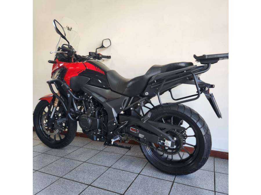HONDA - CB 500 - 2023/2023 - Vermelha - R$ 46.500,00