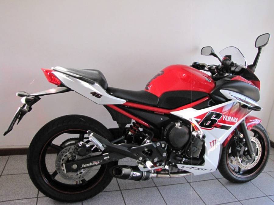 YAMAHA - XJ6 F - 2015/2016 - Vermelha - R$ 42.500,00