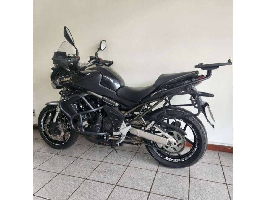 KAWASAKI - VERSYS 650 - 2011/2011 - Preta - R$ 26.500,00