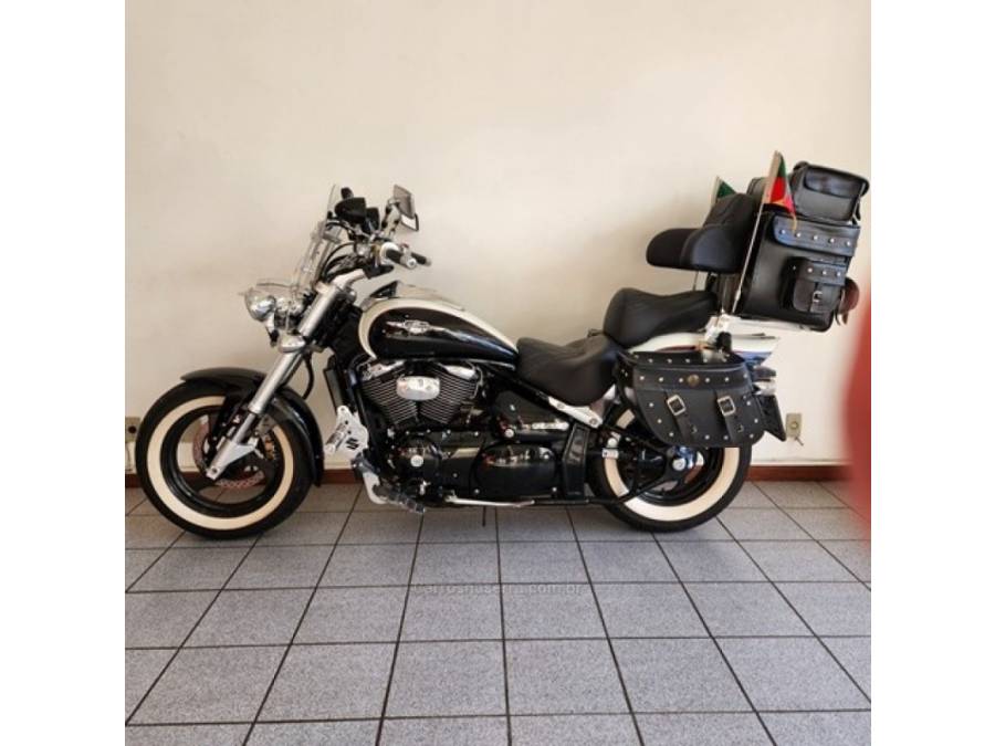 SUZUKI - BOULEVARD - 2010/2011 - Preta - R$ 39.000,00