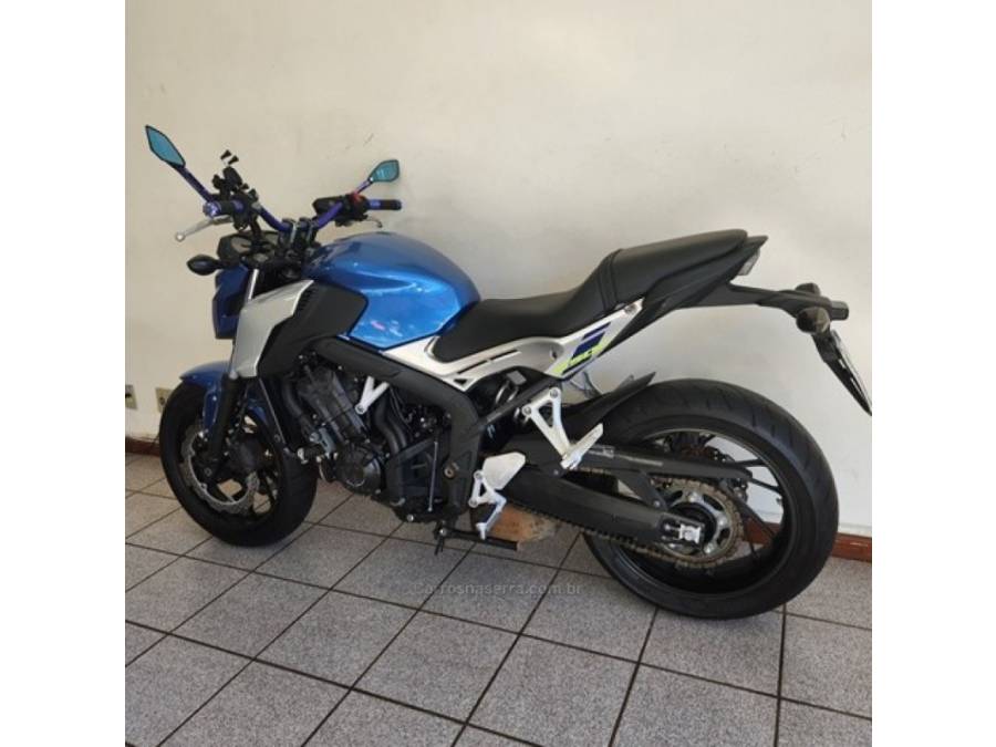 HONDA - CB 650 - 2017/2018 - Azul - R$ 43.800,00