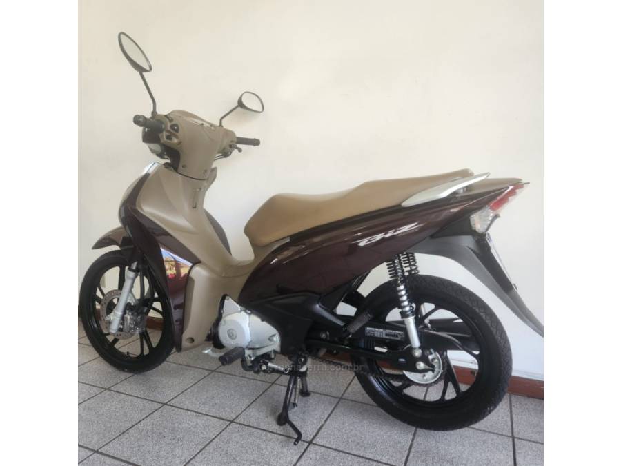 HONDA - BIZ 125 - 2020/2021 - Marrom - R$ 15.900,00