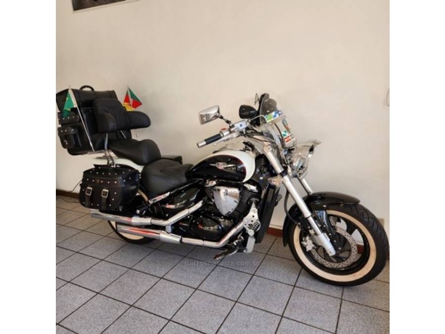 SUZUKI - BOULEVARD - 2010/2011 - Preta - R$ 39.000,00